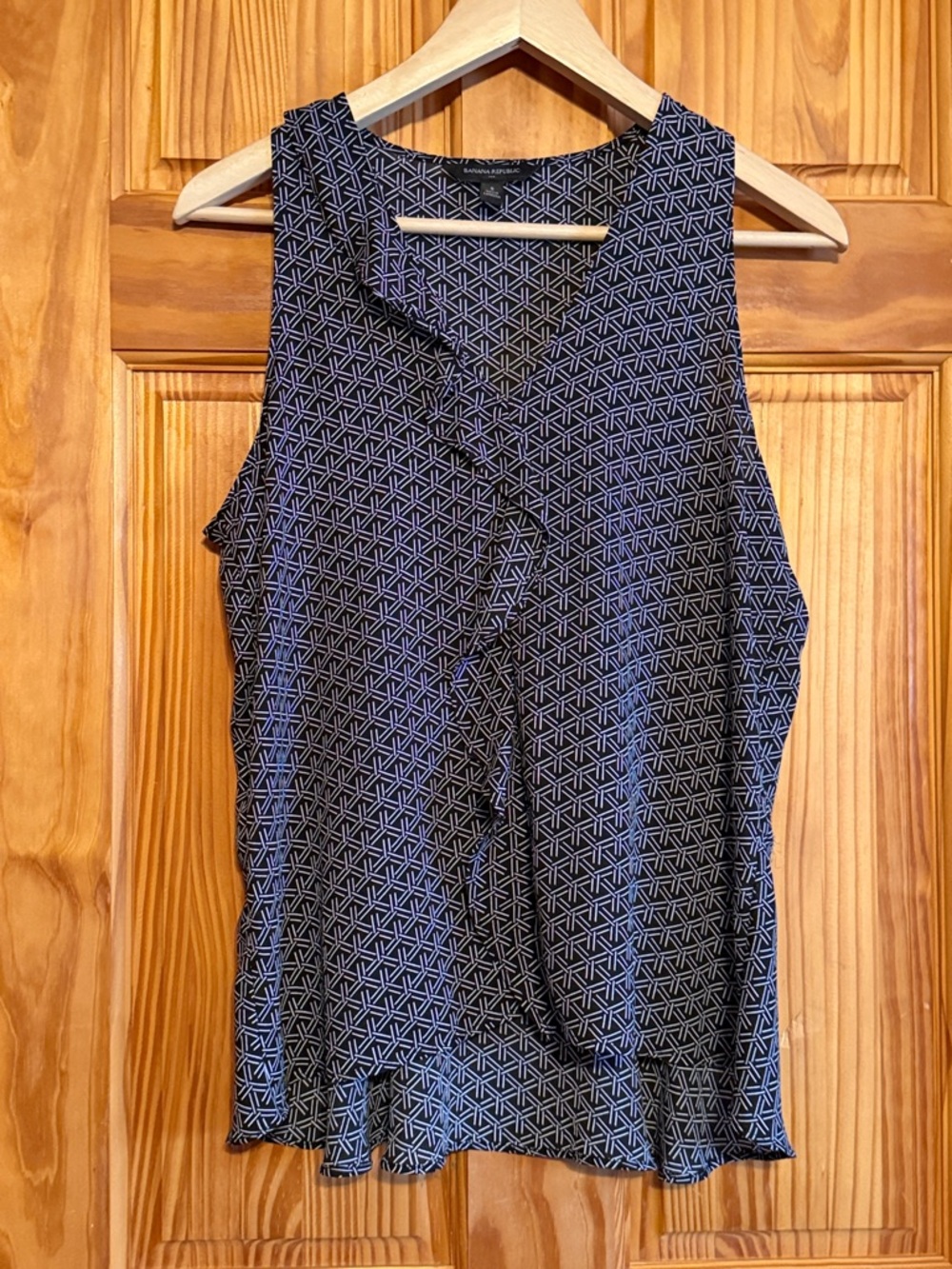 Banana Republic Black and White Geometric Ruffle Camisole